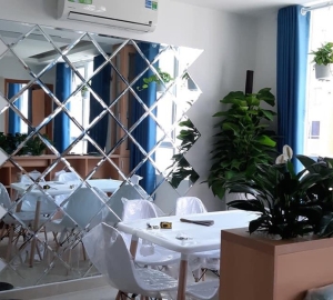 Kính ốp tường trang trí