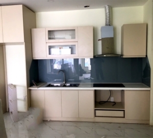 Thi công lắp đặt tủ bếp nhôm kính