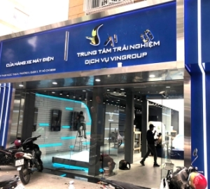 Thi công nhôm kính hệ thống Vinfast,Vincom