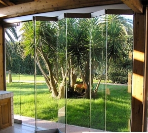 Cửa kính xếp trượt nhiều cánh đẹp